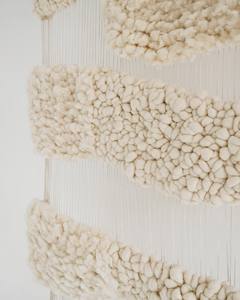 Décoration murale en macramé en laine islandaise recyclée de style Art déco avec bordure à franges pour la décoration de café, de chambre, cadeaux de mariage et d'anniversaire - Product Image 3