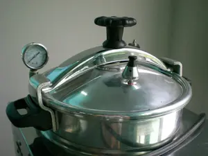 Unieke Producten Temperatuurregeling Sensor Burger Bakplaat Grill Met Dip Friteuse Commerciële Gas Druk Friteuses