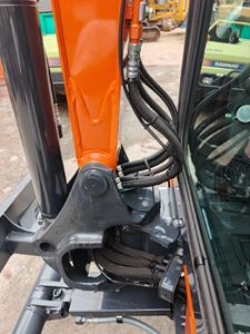 Miniexcavadora Usada ZAXIS 35U, Excavadora Compacta de Orugas, Peso Operativo de 3.5 Toneladas, Cucharón de 0.1 m3 para Construcción - Product Image 5