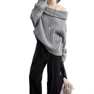 Pull décontracté à col bateau en peluche, style décontracté, polyvalent, pull pour femmes, personnalisable, haut pour femmes - Product Image 2