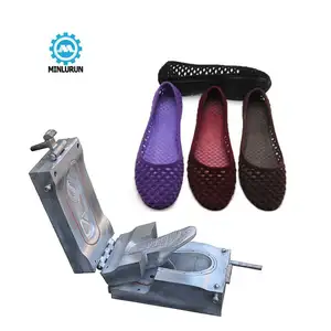 Düşük fiyat toptan kabartmalı baskı logosu Pvc hava üfleme kalıp ayakkabı terlik taban kızlar Sandal Jinjiang fabrika satış