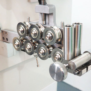 Macchina Automatica Elettrica SM-R30 Max a 7 Nuclei per Taglio e Spellatura del Cavo Interno di Cavi Multicore Rivestiti - Product Image 5