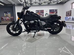 Moto vintage d'occasion Loncin V-Bobber Cruiser, essence, état d'origine, CN/JIA 250cc, design vintage, style intemporel - Product Image 2