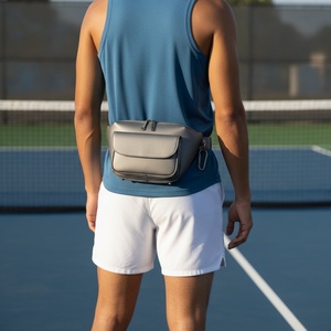 Sac banane de tennis en PU italien structuré avec mousqueton, style italien, logo personnalisé, vente en gros - Product Image 3