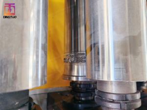 Machine de formage de tubes octogonaux personnalisée avec poinçonnage pour porte roulante, ajout de logo - Product Image 3