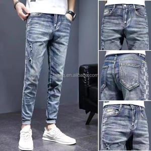 Chenll - Liquidación de Inventario, Venta al por Mayor de Jeans, Shorts, Faldas Vaqueras, Chaquetas y Ropa Usada para Hombre y Mujer - Product Image 1