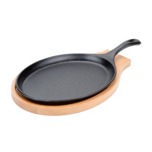 Zodiac Round Cast Iron Skillet Sizzle Dish with Wooden Trivet 15cm 6 Zodiac Round Cast Iron Skillet Sizzle Dish with Wooden Trivet 15cm 6