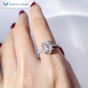 Gemme Tianyu su misura 2ct taglio smeraldo Lab Diamond E VVS2 E halo Lab Diamond 14k anello di fidanzamento in oro bianco da donna - Product Image 3