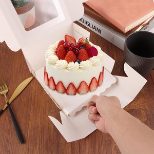 Caja <span class=keywords><strong>de</strong></span> Papel Blanca <span class=keywords><strong>en</strong></span> <span class=keywords><strong>Forma</strong></span> <span class=keywords><strong>de</strong></span> Corazón 2026 con Lámina Dorada Mate para Empaque <span class=keywords><strong>de</strong></span> 1-24 Cupcakes, Personalizable para Empaque <span class=keywords><strong>de</strong></span> Chicles y Sushi, Caja <span class=keywords><strong>de</strong></span> Regalo - Product Image 5