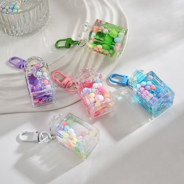 Cute Acrylic Keyring Key Chain Ring Oil Filled Floating Little Cartoon Bubble Boba Quicksand Milk Tea Cup Liquid Keychain