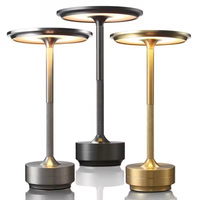 Lampes de chambre à coucher modernes dorées RVB à couleur changeante pour décoration de table de chevet lampes de table de bureau LED intelligentes avec télécommande