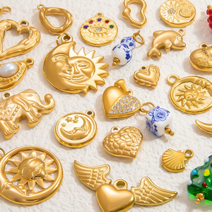 Colgantes Temáticos de Acero Inoxidable, Chapados en Oro de 18k, con Diseño de Sol, Luna, Corazón, Gotas de Agua y Totem, Accesorios de Joyería DIY Unisex, Yiwu - Product Image 1