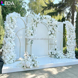 Arche de mariage en acier inoxydable plaqué or électrolytique LEDA Luxury Party Stage pour événements intérieurs et support de toile de fond - Product Image 1
