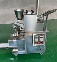 Machine de fabrication de samosa encroûtant Machine automatique à pelmeni à rouleaux de printemps Machine à fabriquer des boulettes de pastel Machine de fabrication de tourtes à la viande automatique