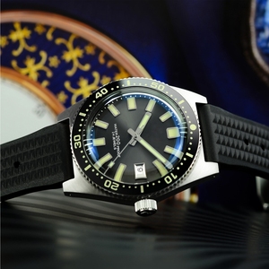 Reloj Mecánico para Hombre OEM, Acero Inoxidable, Resistente al Agua, Bisel Luminoso, Esfera Redonda, Indicador de Segundos, Correa de Goma de 20 mm, Función de Buceo - Product Image 4
