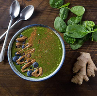 Mélange de superaliments 2025, protéines végétales et poudre verte