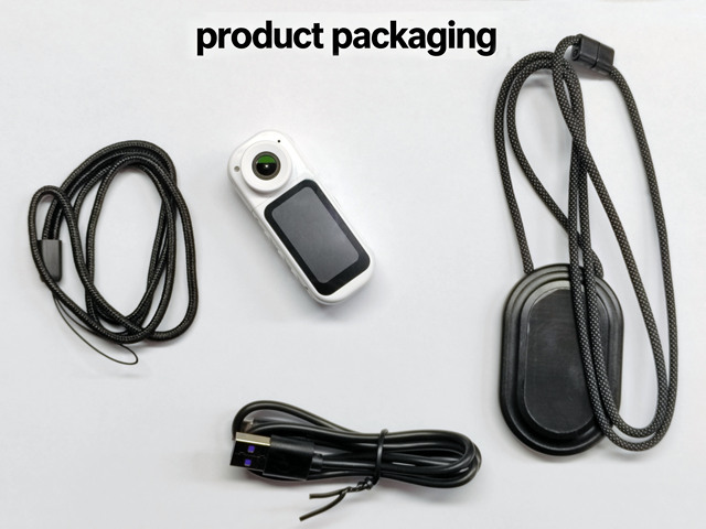 A Stylish, Pocket-sized Thumb Camera Built for Vloggers, Supporting up to 128GB of Storage