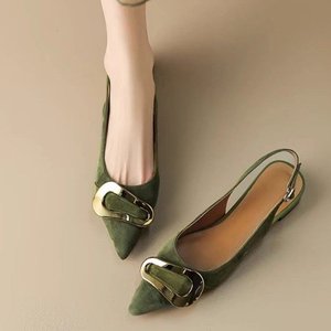 <span class=keywords><strong>Chaussures</strong></span> tendance d'été pour femmes en daim à talon bas, à bout pointu et boucle métallique, style slingback, vente en gros sur mesure - Product Image 5