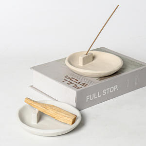 Vela Aromática de Cera de Coco, Estilo Nórdico, Hecha a Mano, Regalo de Navidad, Sin Humo, No Tóxica, en Tarro de Porcelana, Aroma a Postre - Product Image 1