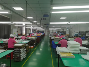 Logo UEA Chief yang dibuat khusus Pin lencana Pin Enamel Lapel Arab Saudi paduan seng untuk Hari Nasional - Product Image 6