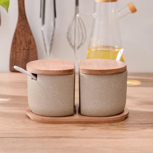 Vaso di condimento per la vendita calda vasetto di spezie da cucina Set di sale e pepe con coperchio in legno di bambù e cucchiaio - Product Image 2