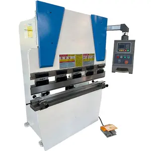 เครื่องกดเบรกไฮดรอลิก CNC ขนาดเล็ก30ตัน1เมตร