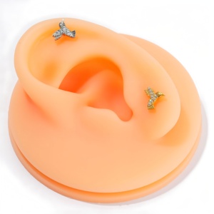 Pendientes de paloma de la <span class=keywords><strong>paz</strong></span> de aleación de titanio, accesorios para piercing corporal para hombres <span class=keywords><strong>y</strong></span> mujeres, pendientes que simbolizan la <span class=keywords><strong>paz</strong></span>, exquisitamente elaborados - Product Image 5