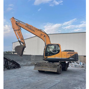 Excavatrice sur roues Hyundai R210W-9T d'occasion, 21 tonnes, d'origine coréenne, hydraulique, avec godet de 0,8 m³ pour travaux routiers, de construction et municipaux. - Product Image 1