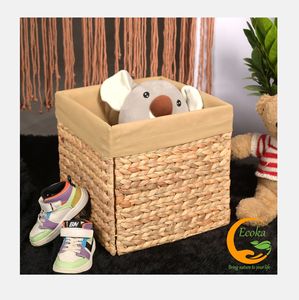Paniers de rangement pliables carrés en jacinthe d'eau naturelle tressée à la main Ecoka Vietnam, écologiques, style nordique - Product Image 2
