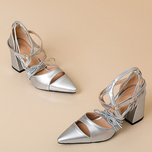 Sandales à talons épais et hauts pour femmes, grande taille 45, à lacets croisés longs et boucles, bout pointu, coupe large - Product Image 6