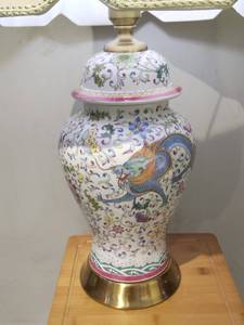 Large cream color ceramic ginger jar body <strong>lamp</strong> <strong>UK</strong> market like <strong>table</strong> <strong>lamp</strong> with pleated <strong>shade</strong> - Product Image 6