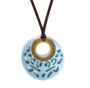 Pendentif bohème en corne de buffle Mystic Wanderer, collier unique et tendance pour les amateurs de style bohème chic, fabrication artisanale - Product Image 4