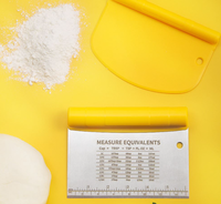 2-en-1 Racloir à pâte en plastique en acier inoxydable coupe-pâte extensible outils de cuisine accessoires pour la pâtisserie