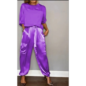 ชุดเซ็ต 2 ชิ้นแฟชั่นสำหรับผู้หญิง ผ้าซาตินเนื้อนุ่ม คอกลม กางเกงรูดเชือก สไตล์ลำลอง - Product Image 3