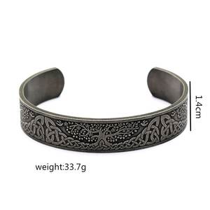 Bracelet nordique rétro en acier inoxydable pour hommes, design arbre de vie, finition vieillie, bijoux cadeau - Product Image 5