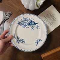 Assiettes à dîner et assiettes à salade en céramique imprimées de fleurs bleues de style vintage européen, décoration de table pour mariage
