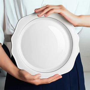 צלחות ערב לבן עם לקצץ כסף, עצם משובח סין צלחת מטען בצורת סדירה עבור מלונות 5 כוכבים חתונה - Product Image 4