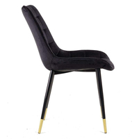 Chaises de salle à manger en velours au design européen moderne et élégant avec pieds en acier noir thermolaqué pour hôtel et appartement
