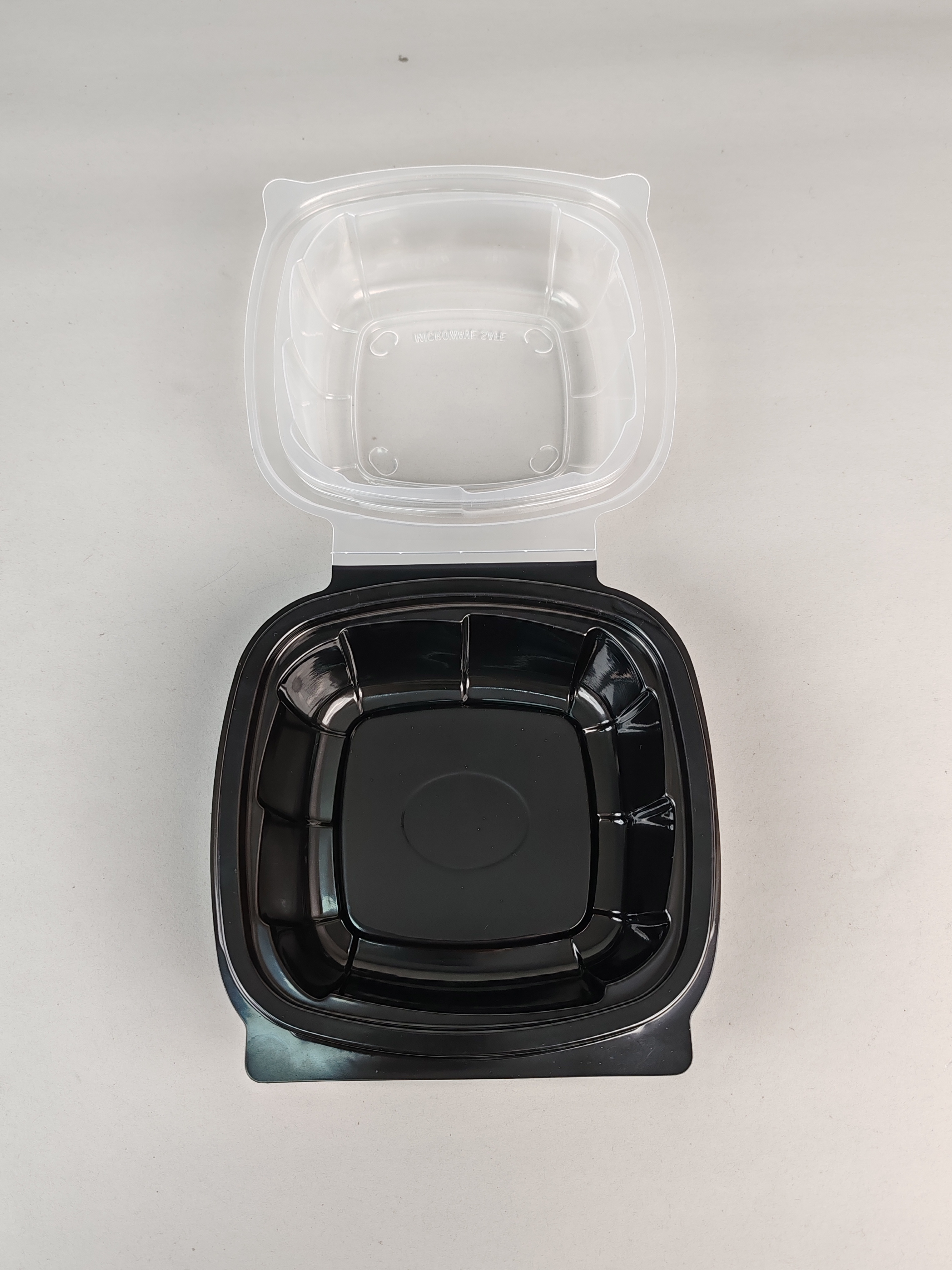 lid:transparent Bottom:black
