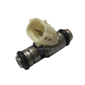 Injecteurs de carburant IWP196 pour Volkswagen Golf Skoda, matériau acier, en stock - Product Image 2