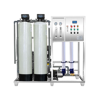 Purificateur d'eau pour usine alimentaire 2000L/H avec réservoir en fibre de verre, système d'osmose inverse, pompe, adoucisseur, filtre, garantie 1 an