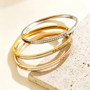 Bracelet minimaliste fin en acier inoxydable avec nacre et cristal, plaqué or/or rose/argent, pour femme, usage quotidien - Product Image 1