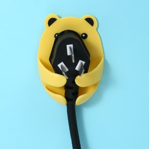 <span class=keywords><strong>Crochet</strong></span> de fixation sans perçage, support de rangement de cuisine, support de prise électrique, support de prise en forme de petit ours, <span class=keywords><strong>crochet</strong></span> de dessin animé - Product Image 4