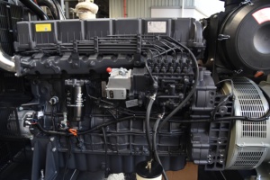 Générateur d'énergie à châssis ouvert fiable TPE-550PS avec chargeur de batterie pour alimentation de secours TPE-550PS TPE-550PS Grande autonomie de carburant - Product Image 3