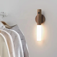 Veilleuse Moderne LED à Détecteur de Mouvement, Éclairage Intérieur pour Chambre, Lampe de Chevet et de Lecture USB-C, Luminaire de Cuisine