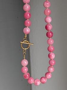 Collier ras de cou en chalcédoine rose, <span class=keywords><strong>bleu</strong></span> et violet vibrant de 10 mm, fermoir à bascule en acier inoxydable, bijoux intemporels pour femmes - Product Image 2