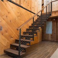 Mono Stringer d'escalier flottant d'intérieur moderne en acier et bois avec marche en bois et balustrade en acier inoxydable