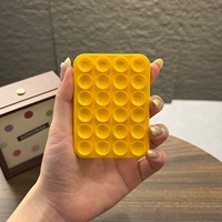 Support magnétique en silicone à ventouse pour téléphone, fixation plate détachable à forte adsorption, portable et stable pour lit