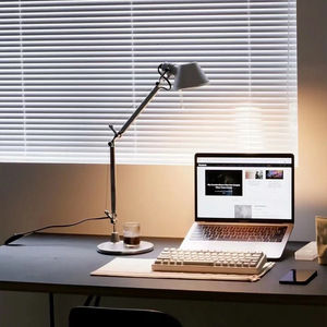 <span class=keywords><strong>Lampe</strong></span> de table décorative de luxe verticale en verre créatif nordique de haute qualité, <span class=keywords><strong>lampe</strong></span> de chevet pour la lecture, idéale pour les chambres - Product Image 1