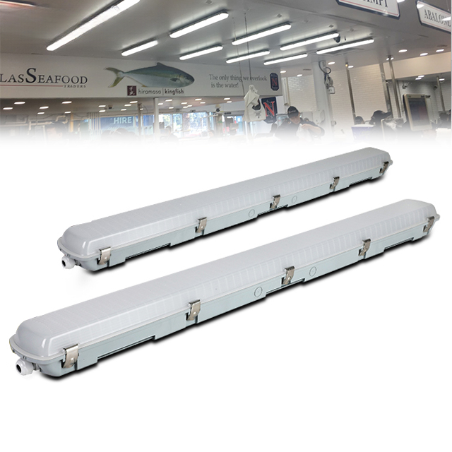 ETL DLC Premium 20W-80W IP66 T8 Светодиодная лампа Водонепроницаемая линейная Тройная лампа с корпусом для ПК